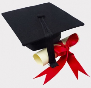 حفل توزيع الحاسبات اللوحية على الطلبة المتفوقين في جامعة بنها